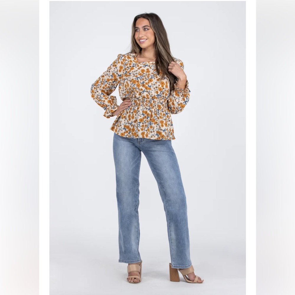 Like It Like That Floral Flared Hem Long Sleeve Top Women's Medium - Picture 7 of 14